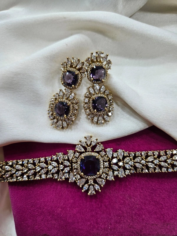 victorian chocker voilet
