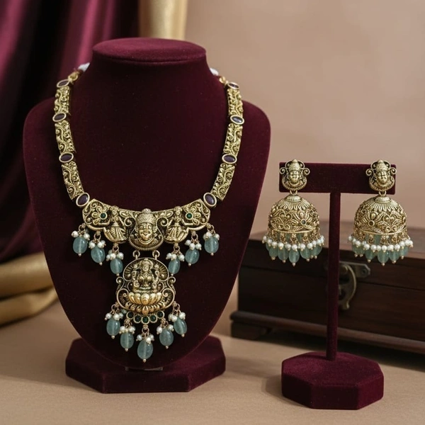 nakshi lakshmidevi with venkateswara swamy neck set