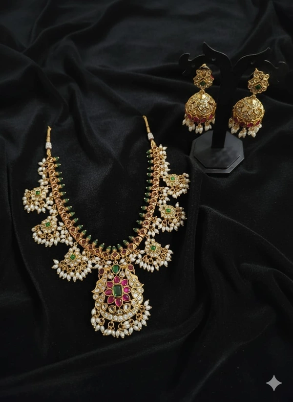 jadau guttapusala neck set