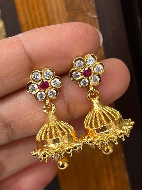 macro gold earrings