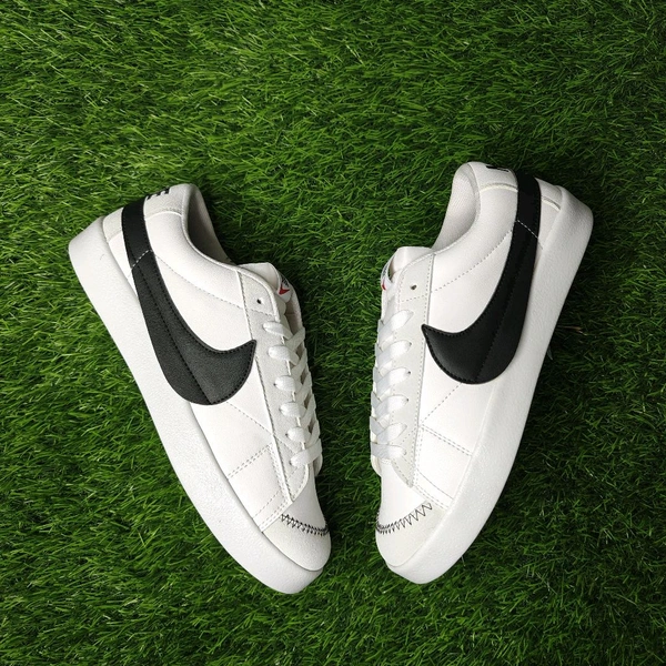 BLAZER LOW '77 JUMBO WHITE - UK 9