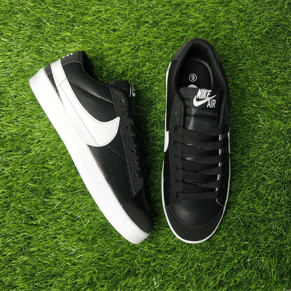 BLAZER LOW '77 JUMBO BLACK - UK 7