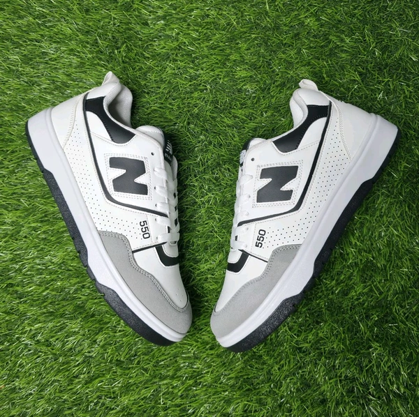 NB 550 BLACK - UK 10