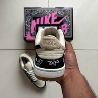 DUNK LOW TRAVIS SCOTT - UK 10