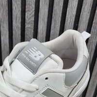 NB 550 WHITE GREY - UK 9