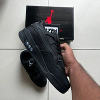 RETRO 4 BLACK CAT RM - UK 8