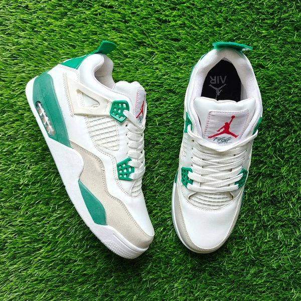 Retro 4 white green - UK 7