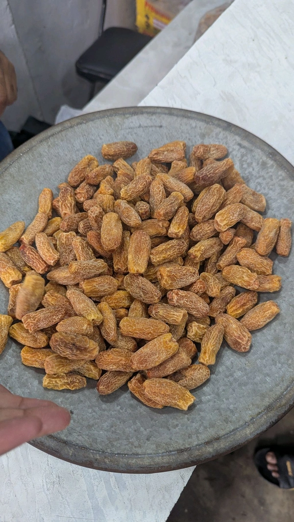 White Dry Dates Semi Bold - 25