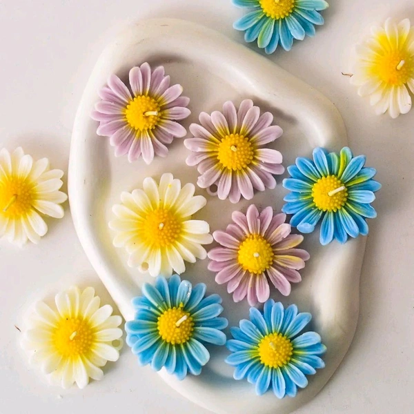 Daisy Candle 
