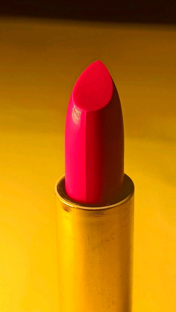 Toxloz  Rose Water से Freshness, Lipstick से Confidence – दोनों का साथ अब एक पैक में! 120 Ml & 1 Lipstick 🆓 
 - Delivery in 10 Minutes