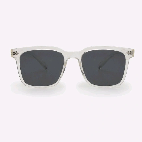 Premium Black & White Sunglasses – Stylish Har Occasion Ke Liye
