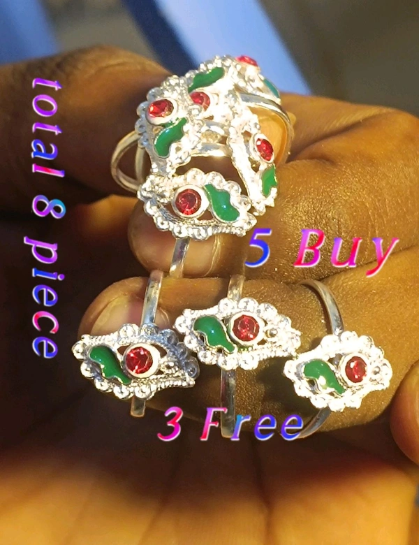“Mega Ring Deal – Buy 5, Get 3 Free (Total 8 Pcs) 
