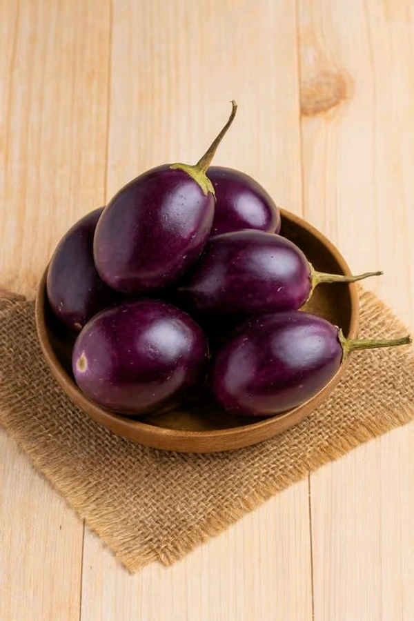 Ballia  Brinjal Long Purple & Brinjal Nagpur  - Net Qty: 250 g, 10 Minutes
