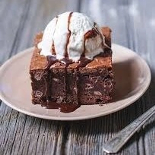 Brownie With Ice Cream
