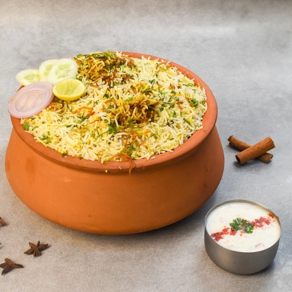 Lucknowi Chicken Biryani