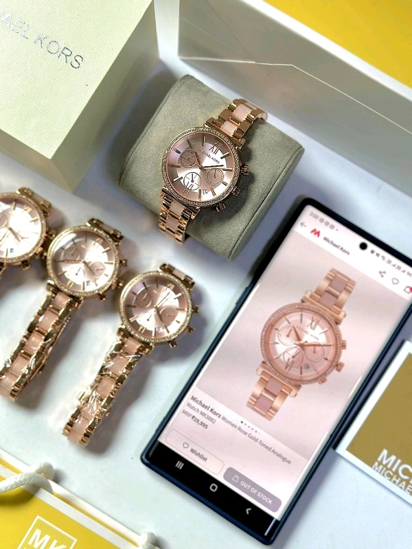 Michael Kors Women Rose-Gold Analogue Watch MK3882 (With Original Box)