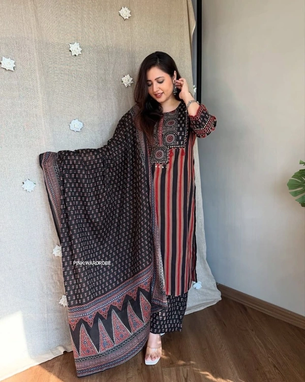 Pure fine Cotton fabric   Kurti with Pant - M