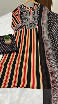 Pure fine Cotton fabric   Kurti with Pant - M