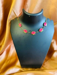 LOTUS NECK CHAIN - Hopbush