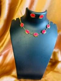 LOTUS NECK CHAIN - Hopbush