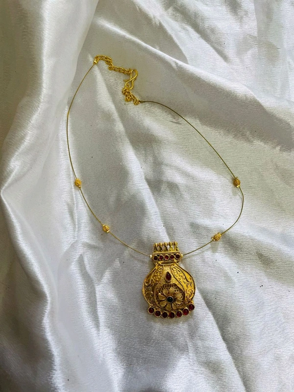 INVISIBLE Chain PENDANT 
