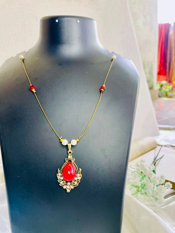 INVISIBLE Chain PENDANT 