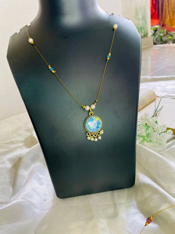 INVISIBLE Chain PENDANT 
