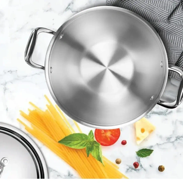 MILTON Pro cook Triply Deep Kadhai with Stainless Steel Lid 26 Cm - Base Variant