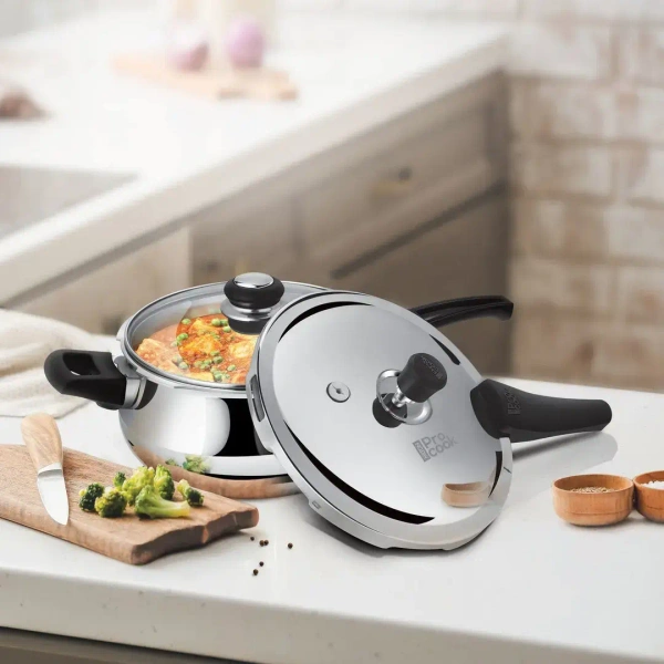 MILTON Milton Triply Handi Stainless Steel Cooker With Glass Lid - Base Variant