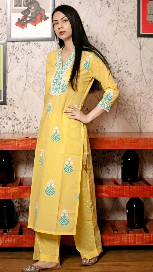 Gosriki Women Cotton Blend Kurta Palazzo Attached Dupatta Set - XL
