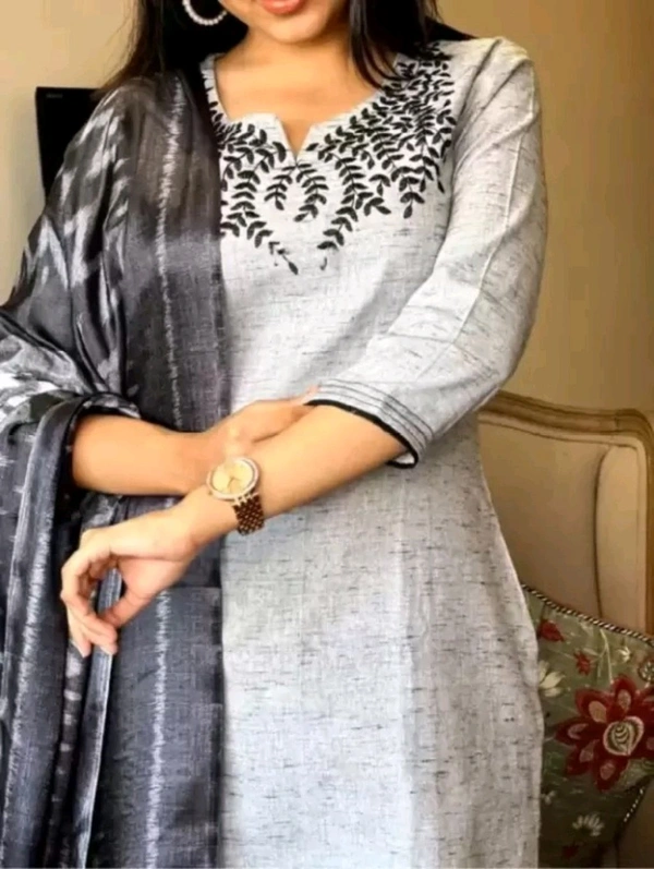 Shriya  Kurtinic Embroidered Kurta, Palazzo & Dupatta Set - 4XL