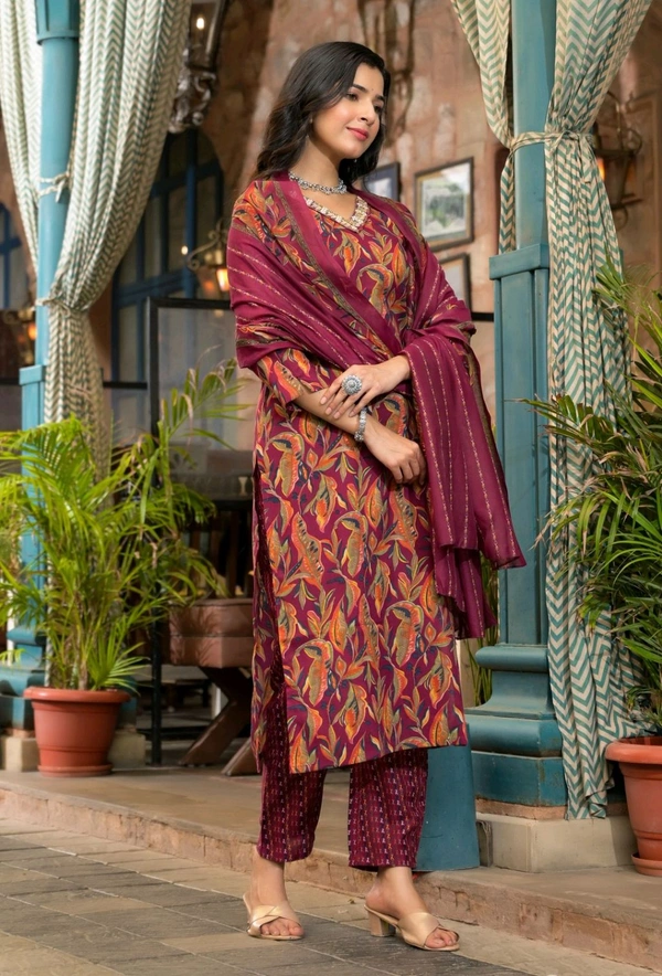 Shriya Women's Viscose Rayon Kurta Pant Dupatta Sets - XL