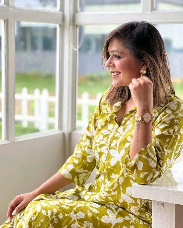 Devdham DEVDHAM 
Women Cotton Rayon Kurta Palazzo Set - M