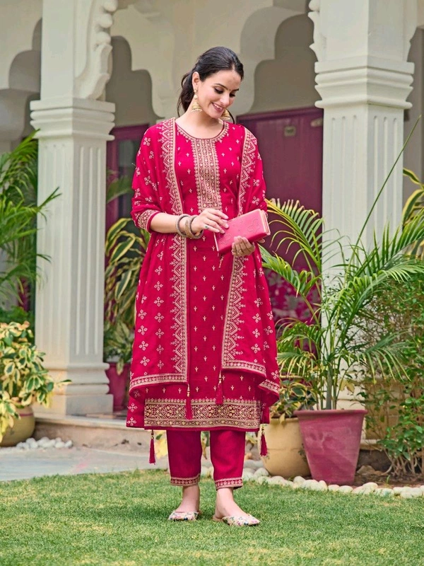 Berrylicious Women Silk Blend Kurta Pant Dupatta Set - XXL