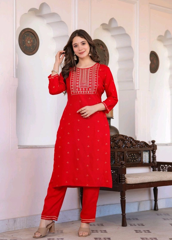 BKApparels Women Kurta Pant Dupatta Set - M