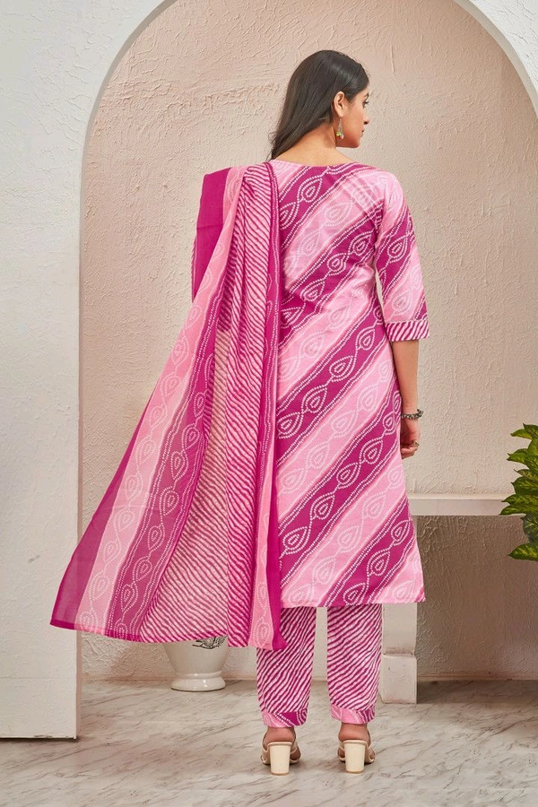 BLACK PATTI 
Kurta, Salwar & Dupatta Set - S