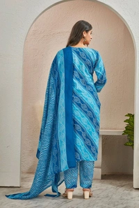 BLACK PATTI 
Kurta, Salwar & Dupatta Set - S