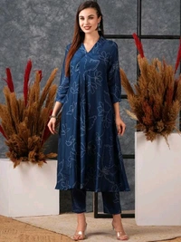 GoSriKi Women Floral Printed Regular Kurta with Trousers - XL