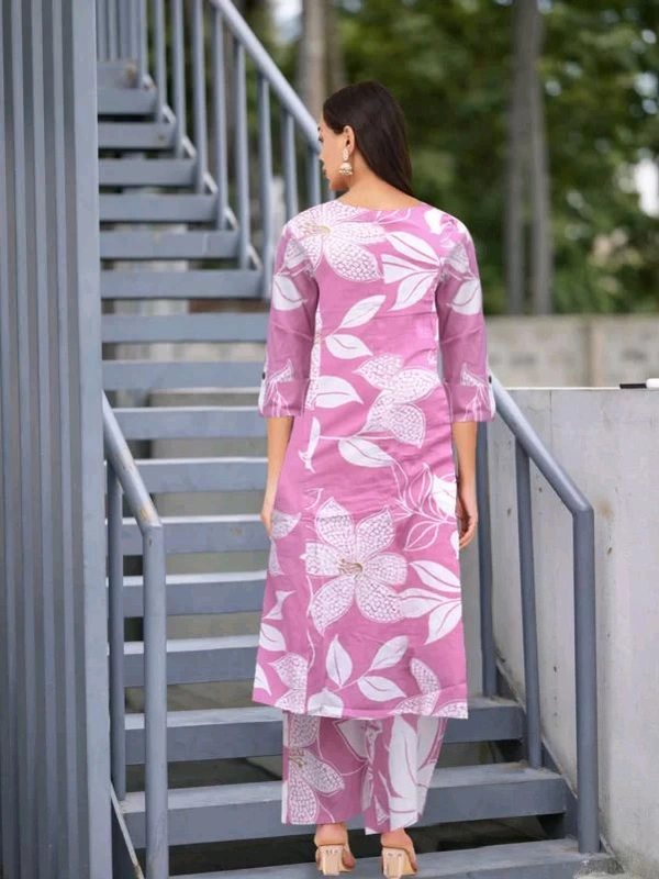 GoSriKi Floral Printed Mandarin Collar A-Line Kurta With Trousers - M