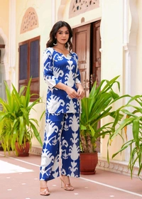 Shobhit shobhit Women Viscose Rayon Kurti Palazzo Set - XS