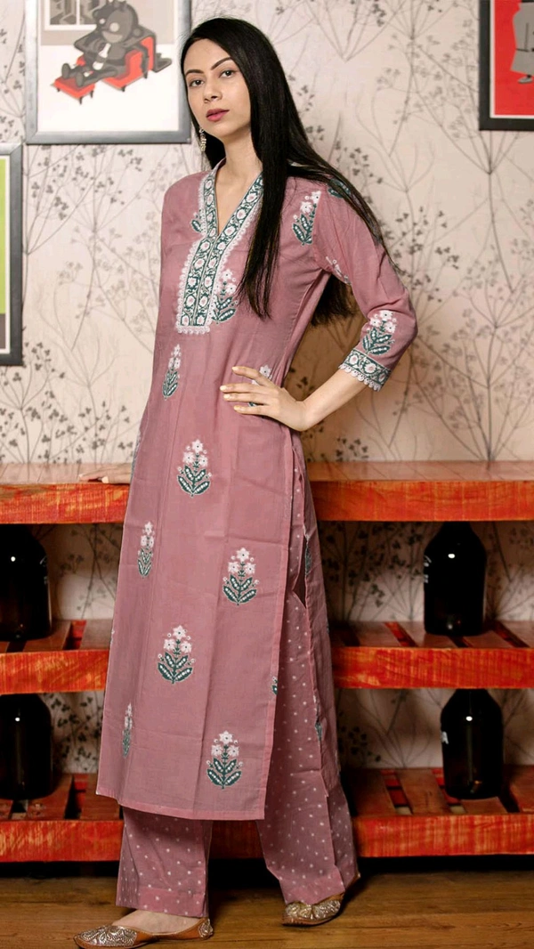Gosriki Women Cotton Rayon Kurta Pant Dupatta Set - S