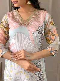 JAPNAAM Embroidered Kurta, Trouser/Pant & Dupatta Set - L