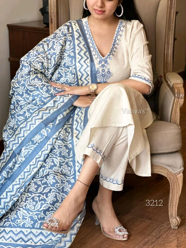 TRAHIMAM Embroidered Kurta, Trouser/Pant &  - M
