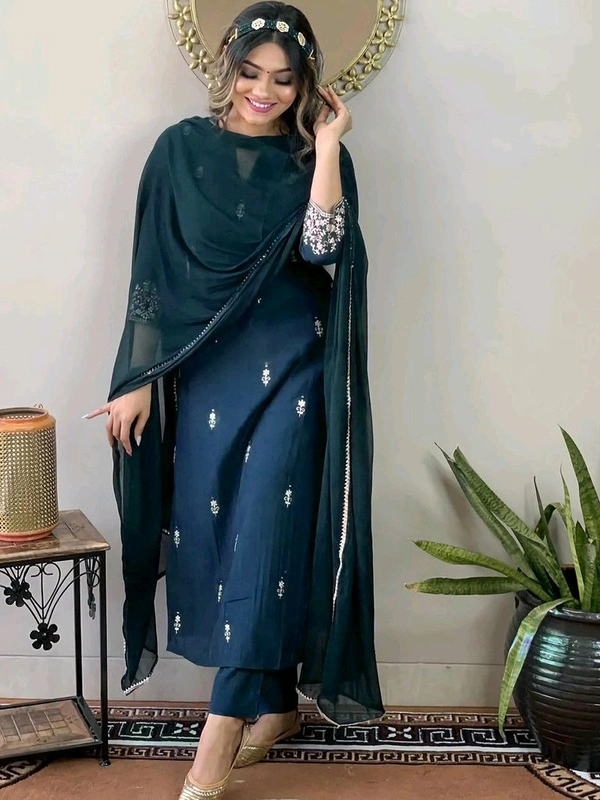 Pinfit Women Cotton Blend Kurta Palazzo Dupatta Set - XL