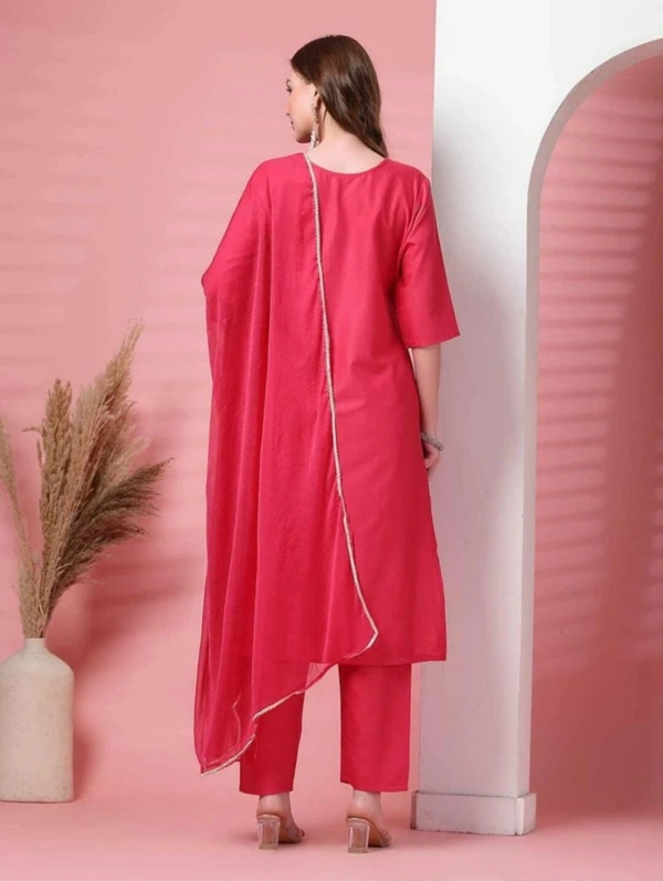 Kfashionbfc
Women Cotton Blend Kurta Pant Dupatta Set - M