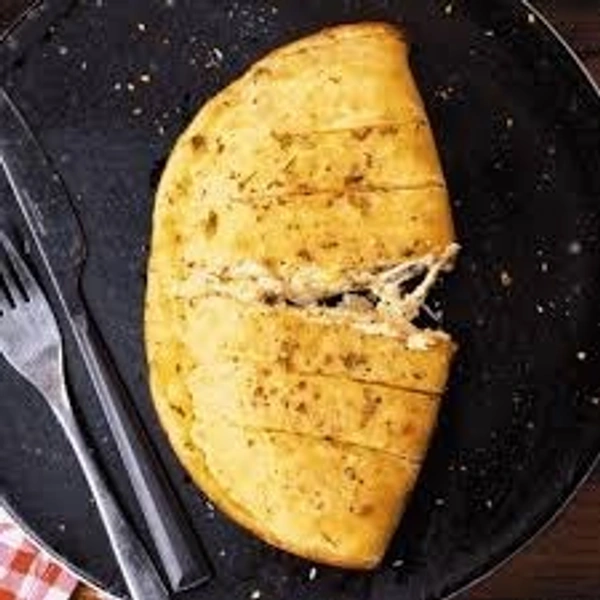 Stuff Garlic - Paneer + Jalapeno + Sweettcorn + Black Olive + Cheese