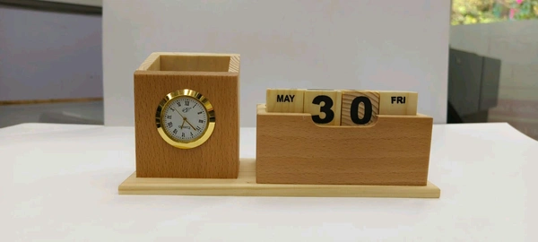 Watch Desk Holder