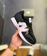 NEW BALANCE 327 BLACK & WHITE  - Black, 5