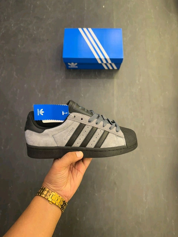 ADIDAS ORIGINALS SUPERSTAR  - Black, 8