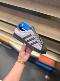 ADIDAS ORIGINALS SUPERSTAR  - Black, 8